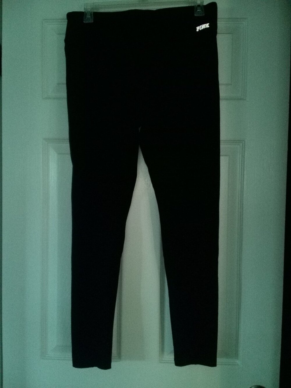 (760) Victoria's Secret PINK yoga pant in black size M